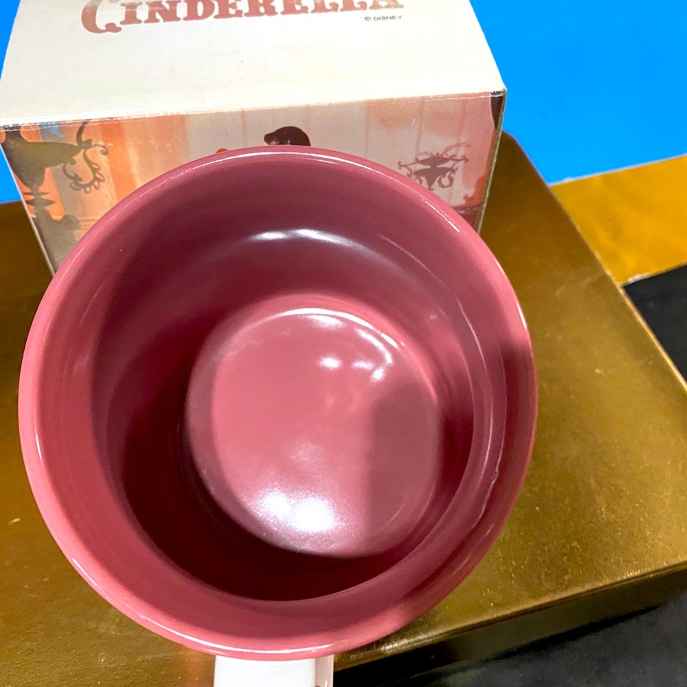 WALT DISNEY’S CLASSIC CINDERELLA VTG 1990’s DISNEY STORE EXCLUSIVE CERAMIC MUG - Picture 13 of 14